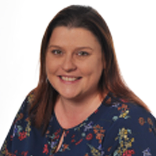 Laura Sharratt Head Shot